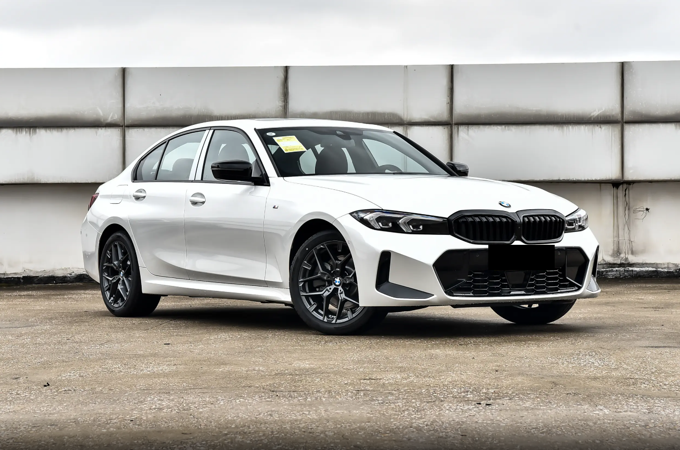 试驾26款宝马3系，是运动标杆的进化，还是向舒适妥协？