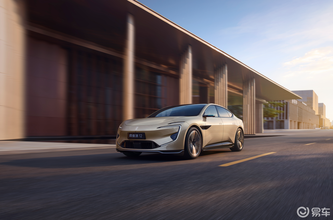 除了颜值25.99万起售的阿维塔12四激光版，到底有多香