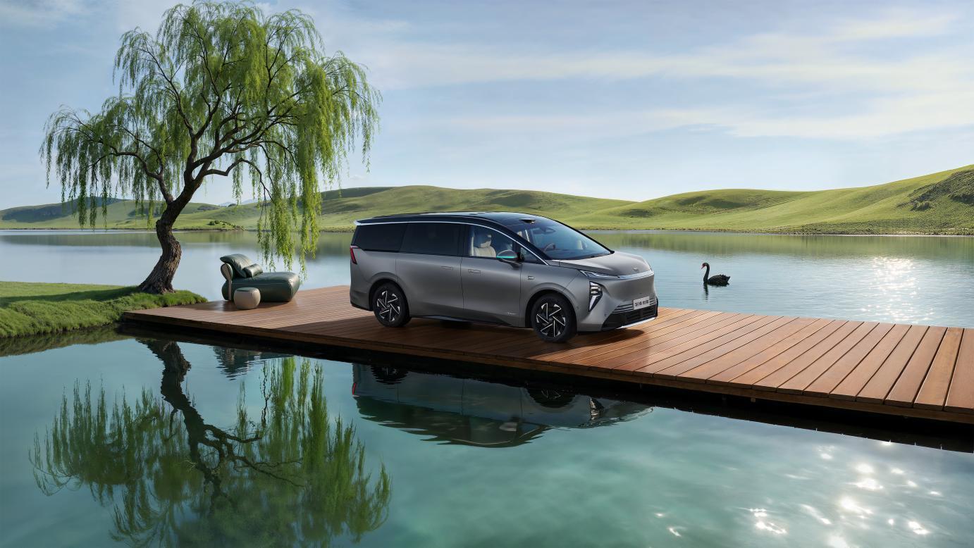 “别墅级新能源旗舰MPV”至境世家纯电版上市