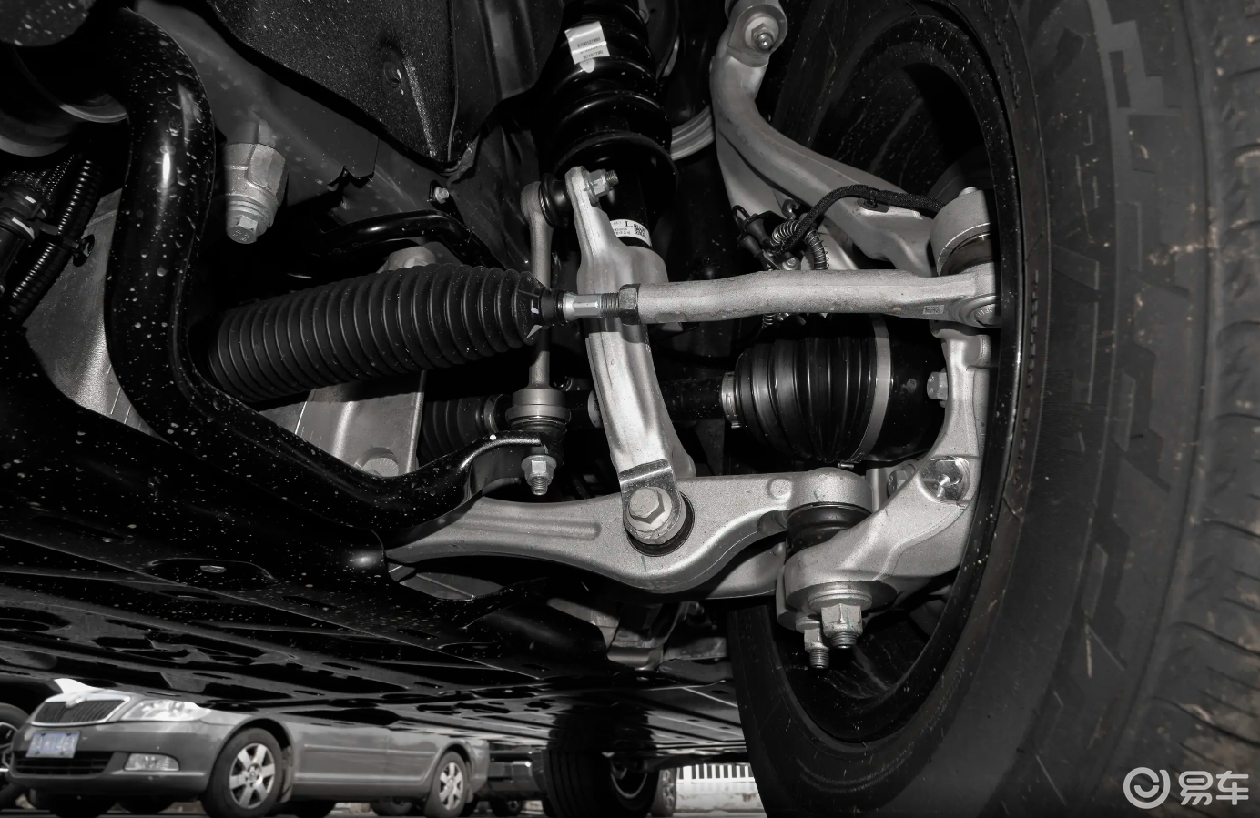 广州车展:猛士M817拉低门槛,但砍掉智驾空悬