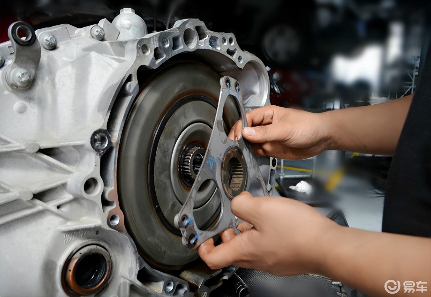 众泰sr9与卡宴的对比_易车知识库