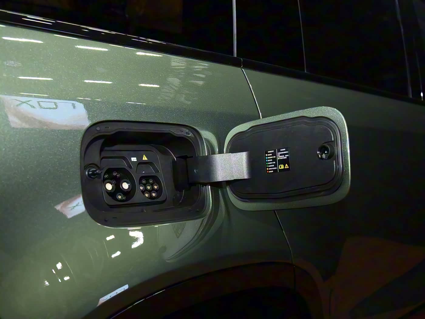 专注于户外场景！极石ADAMAS剑走偏锋，是否值得入手？