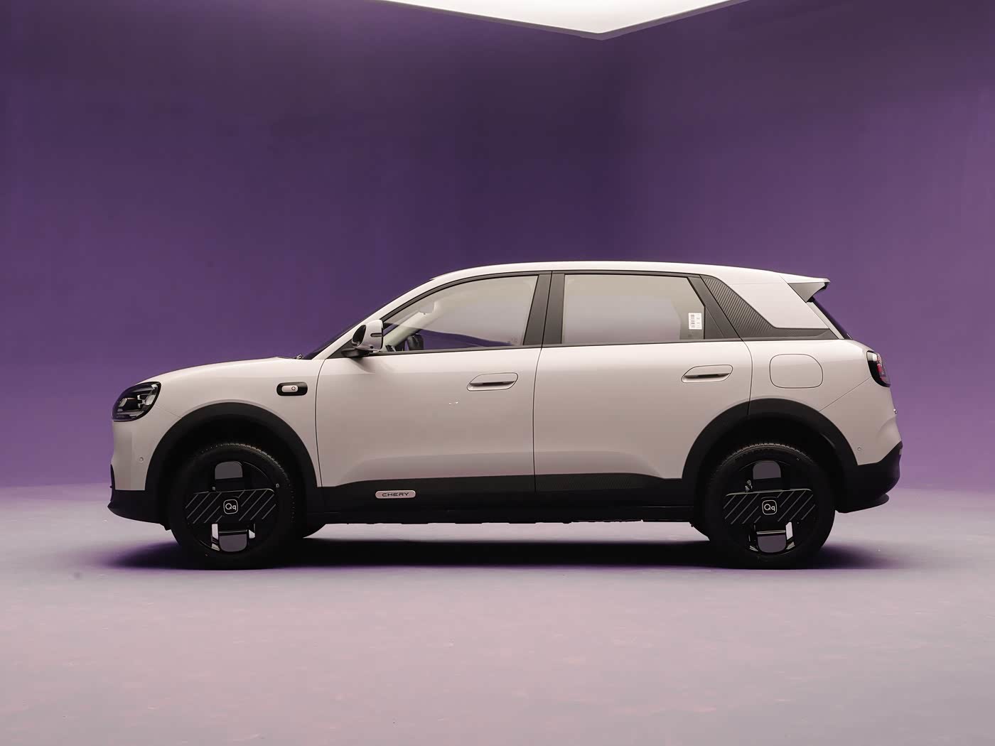 奇瑞QQ3EV即将上市，轴距2米7，前后独立悬挂