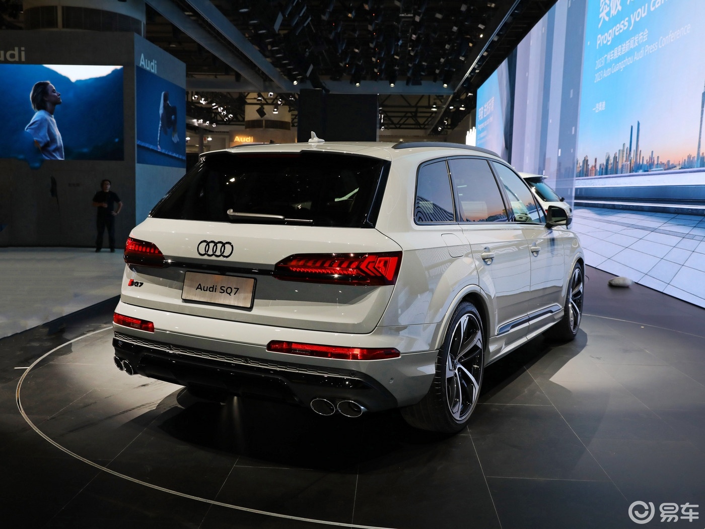 奥迪sq7车身-方向盘-涡轮-易车