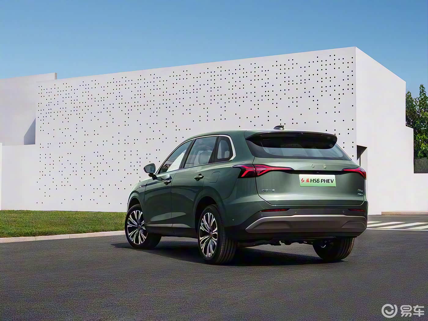 插混中大型SUV 红旗HS6 PHEV 11月15日预售