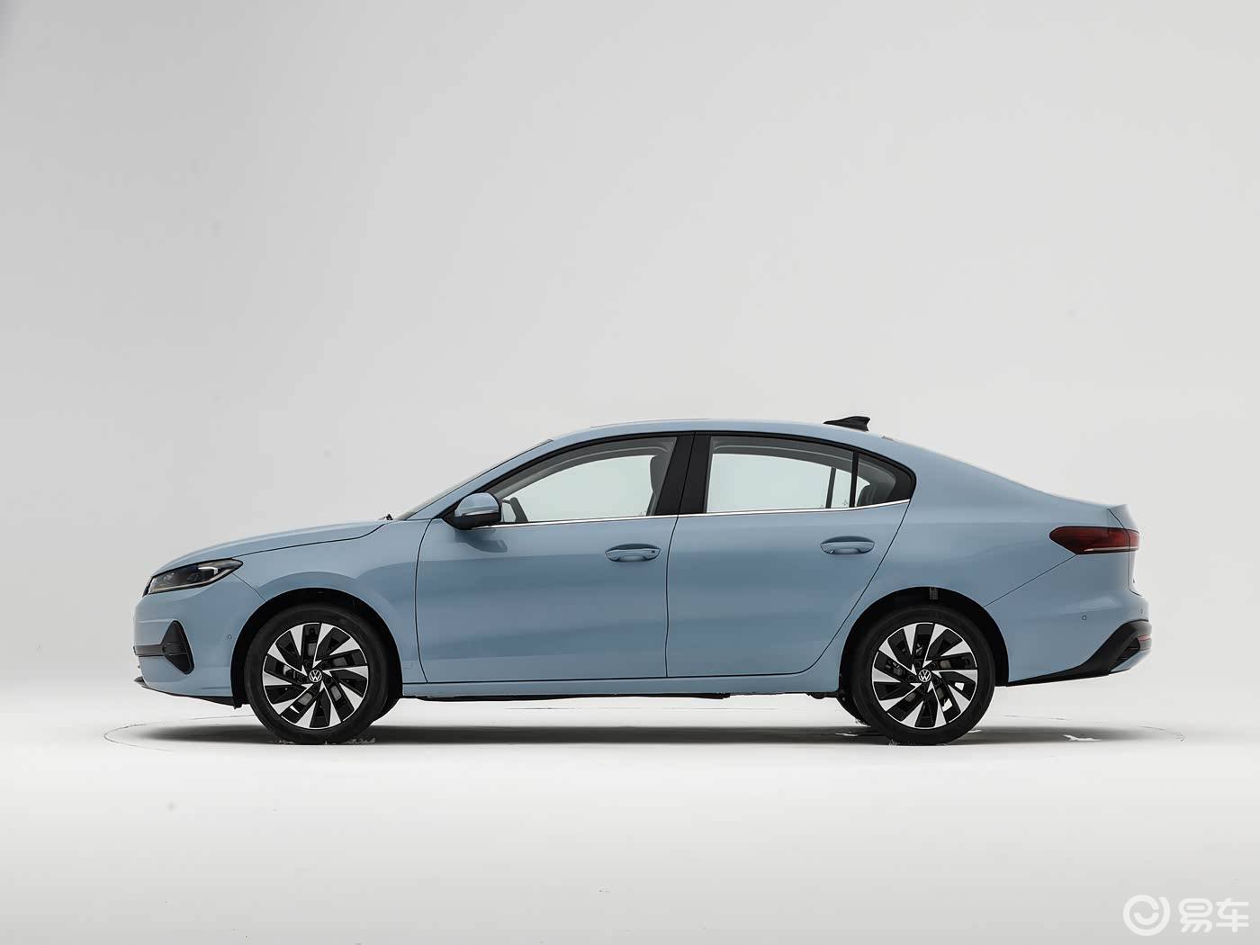 全新大众速腾S实车亮相！外观年轻运动，搭载悬浮式中控屏