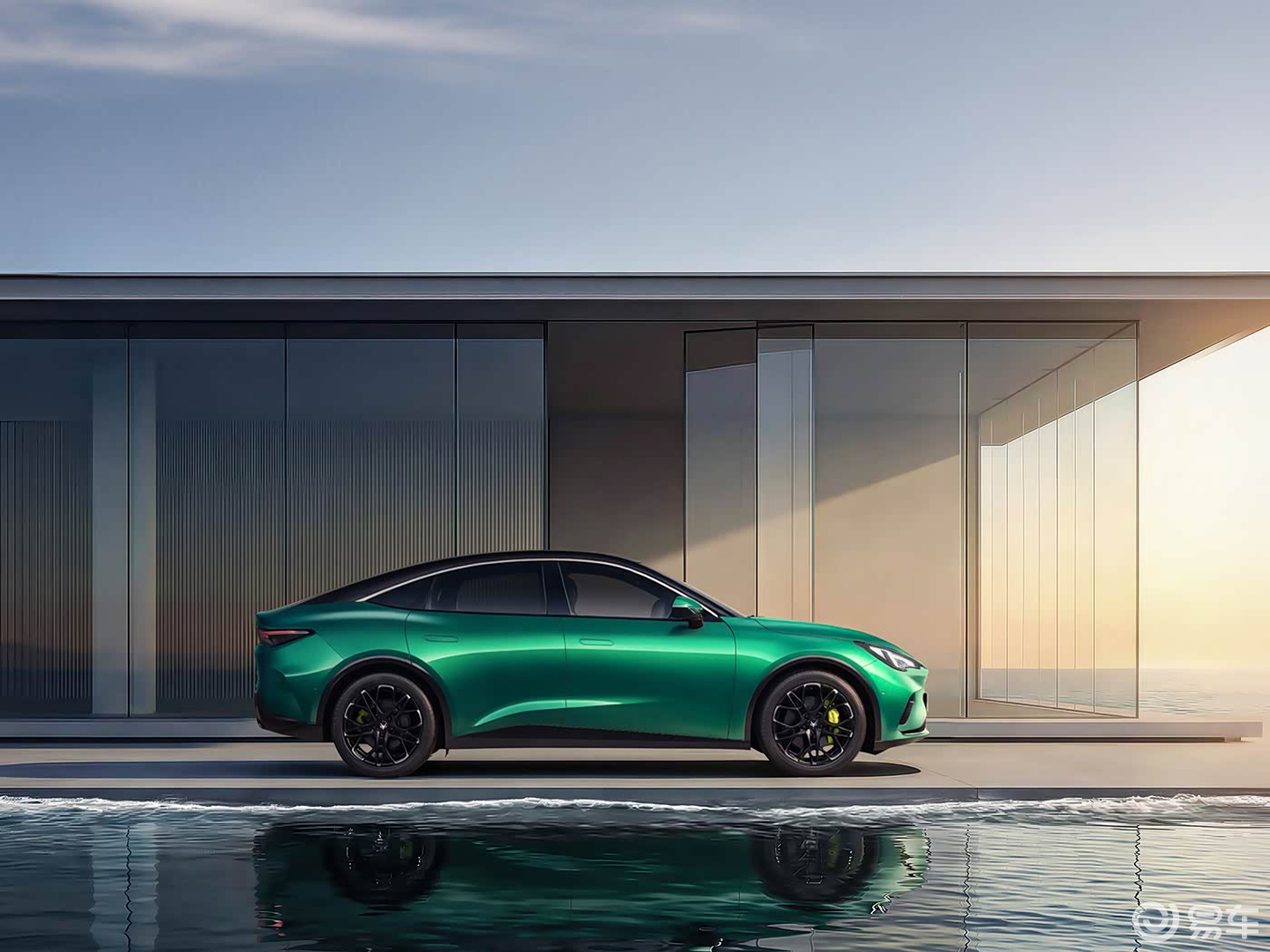 提供纯电/增程双动力,新款极狐阿尔法S5官图发布