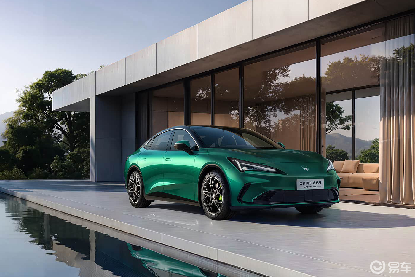 11.28万起，全新阿尔法S5预售，宽体轿跑姿态不输小米