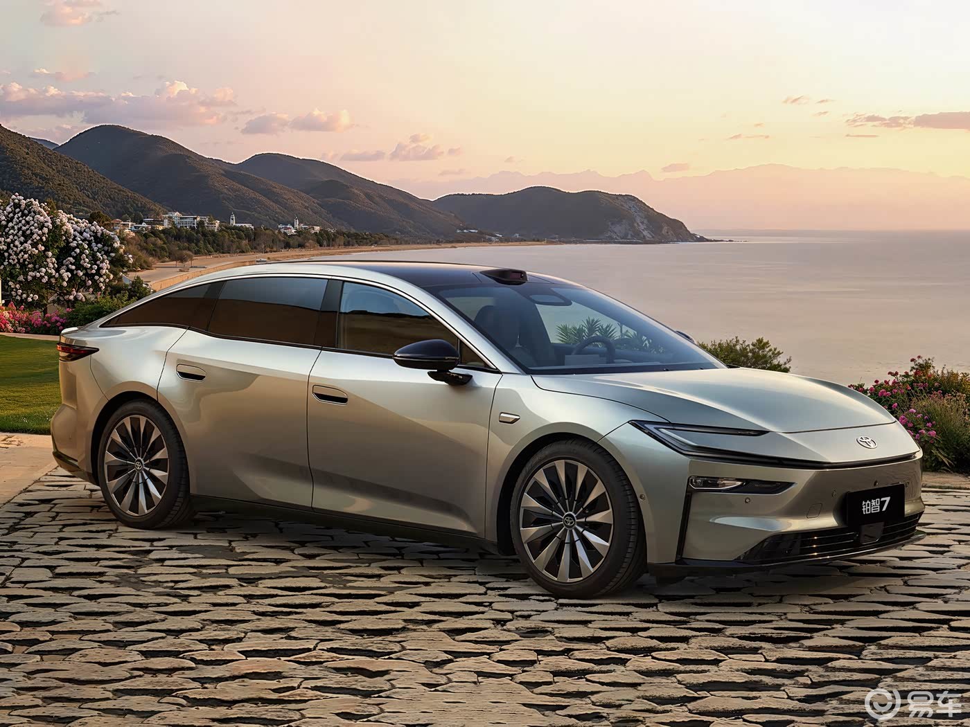 丰田铂智7将于3月29日上市，华为电驱+鸿蒙座舱