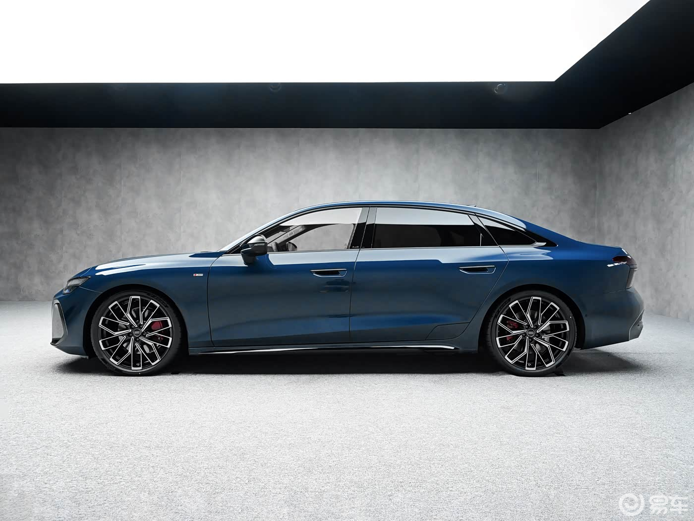 32.29万元起售,全新奥迪A6L正式上市,4款配置可选