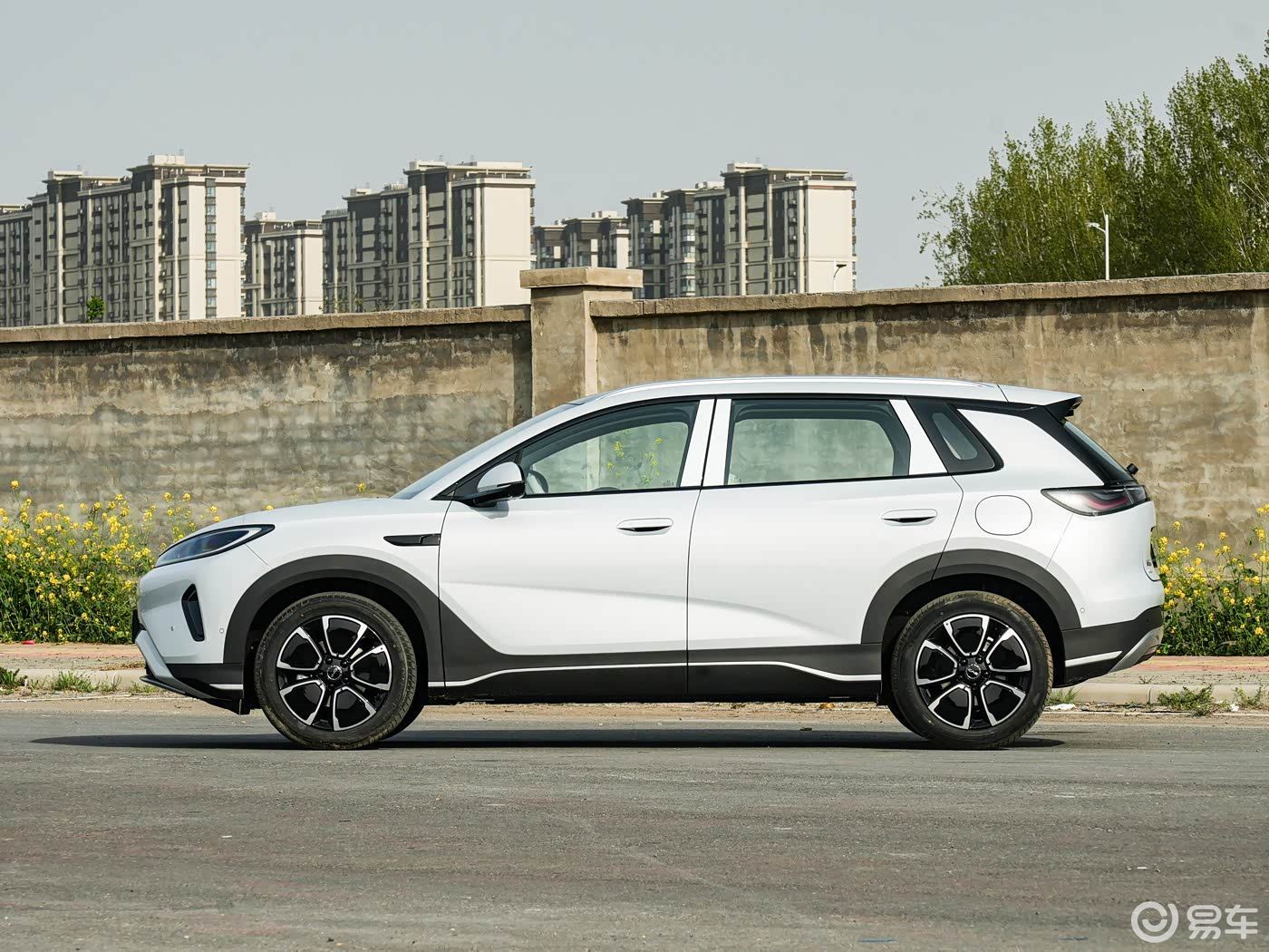 新款海狮05DM-i上市！最高305公里，9.79万元起