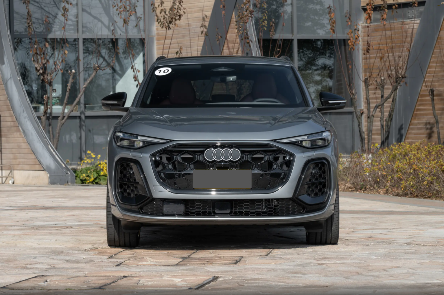 1月15日上市，到店体验全新奥迪Q5L，全系标配智混系统