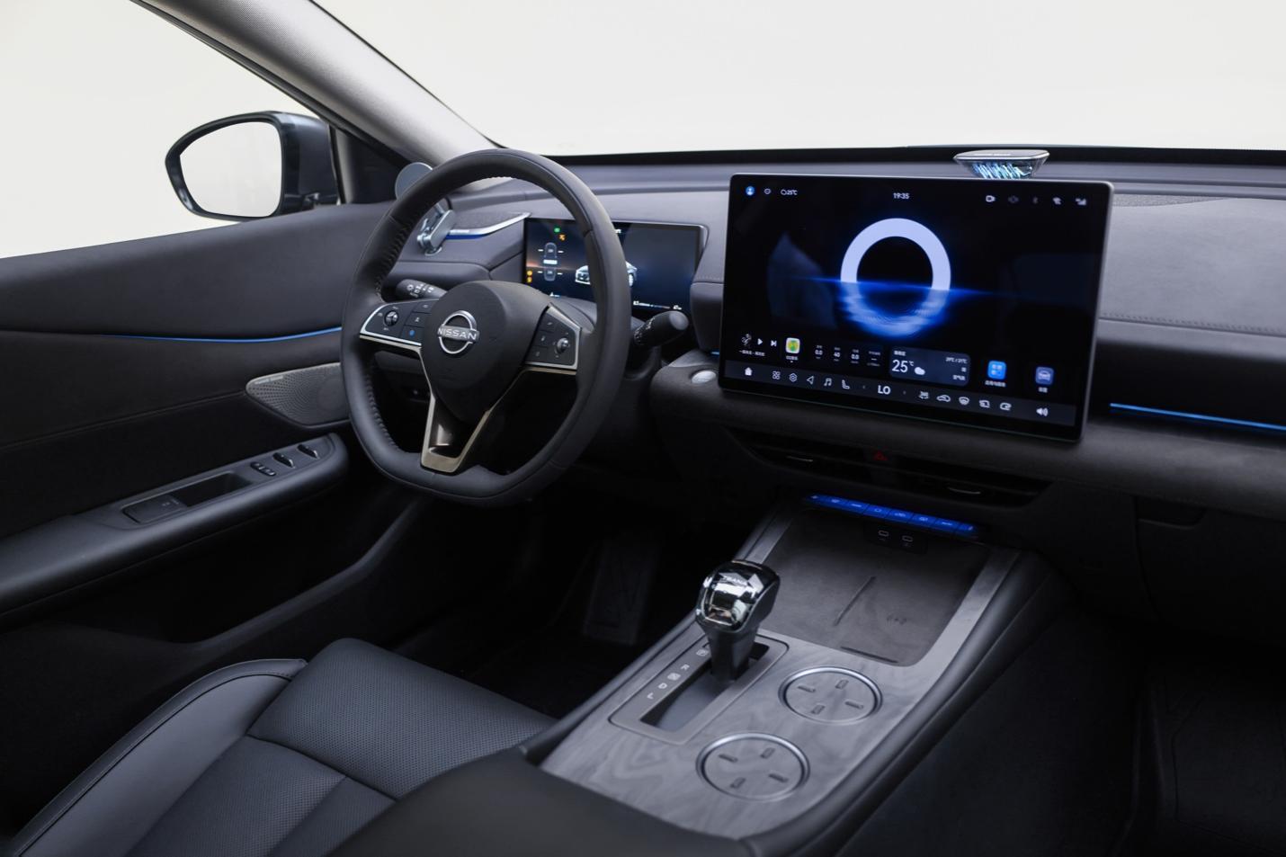 天籁・鸿蒙座舱 VS 凯美瑞，行业智变新标杆出炉