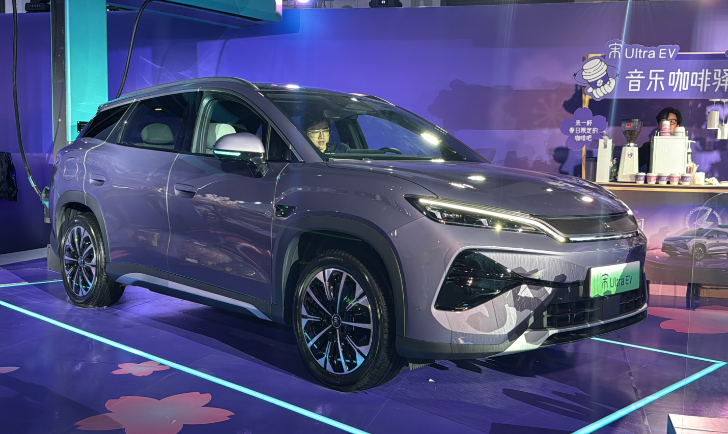 15.19万-17.99万元,比亚迪宋UltraEV上市