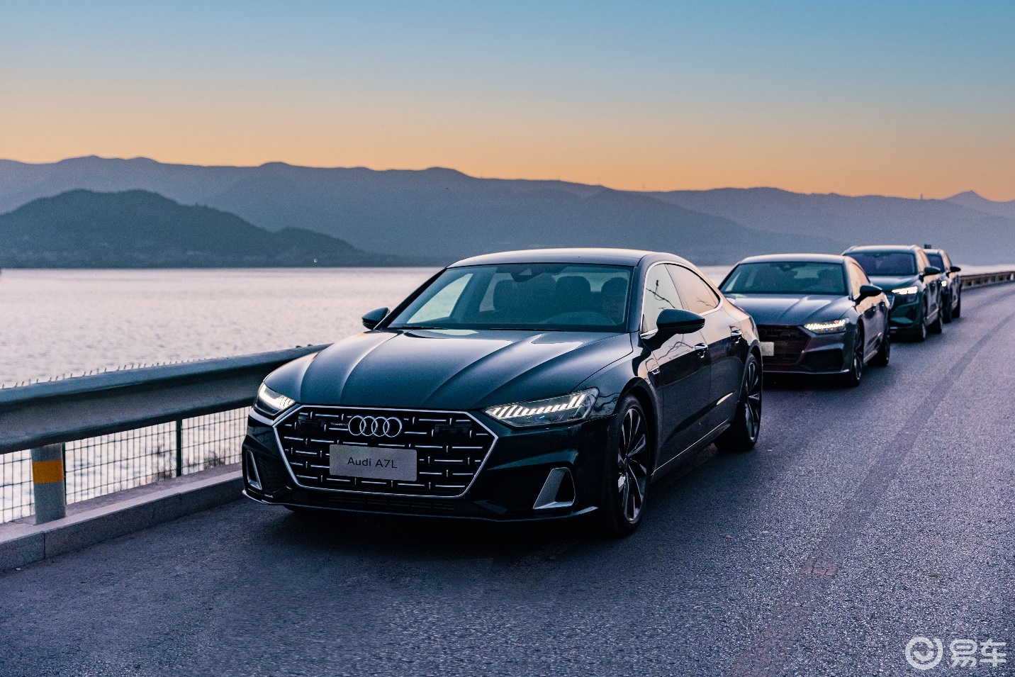 奥迪a7l展现着前卫,新潮的设计美学宽体低趴的车身姿态_易车