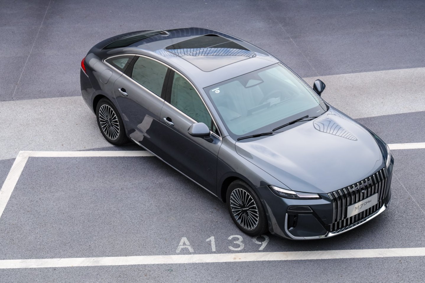 荣威M7 DMH深度测：家庭出行痛点它能解多少？