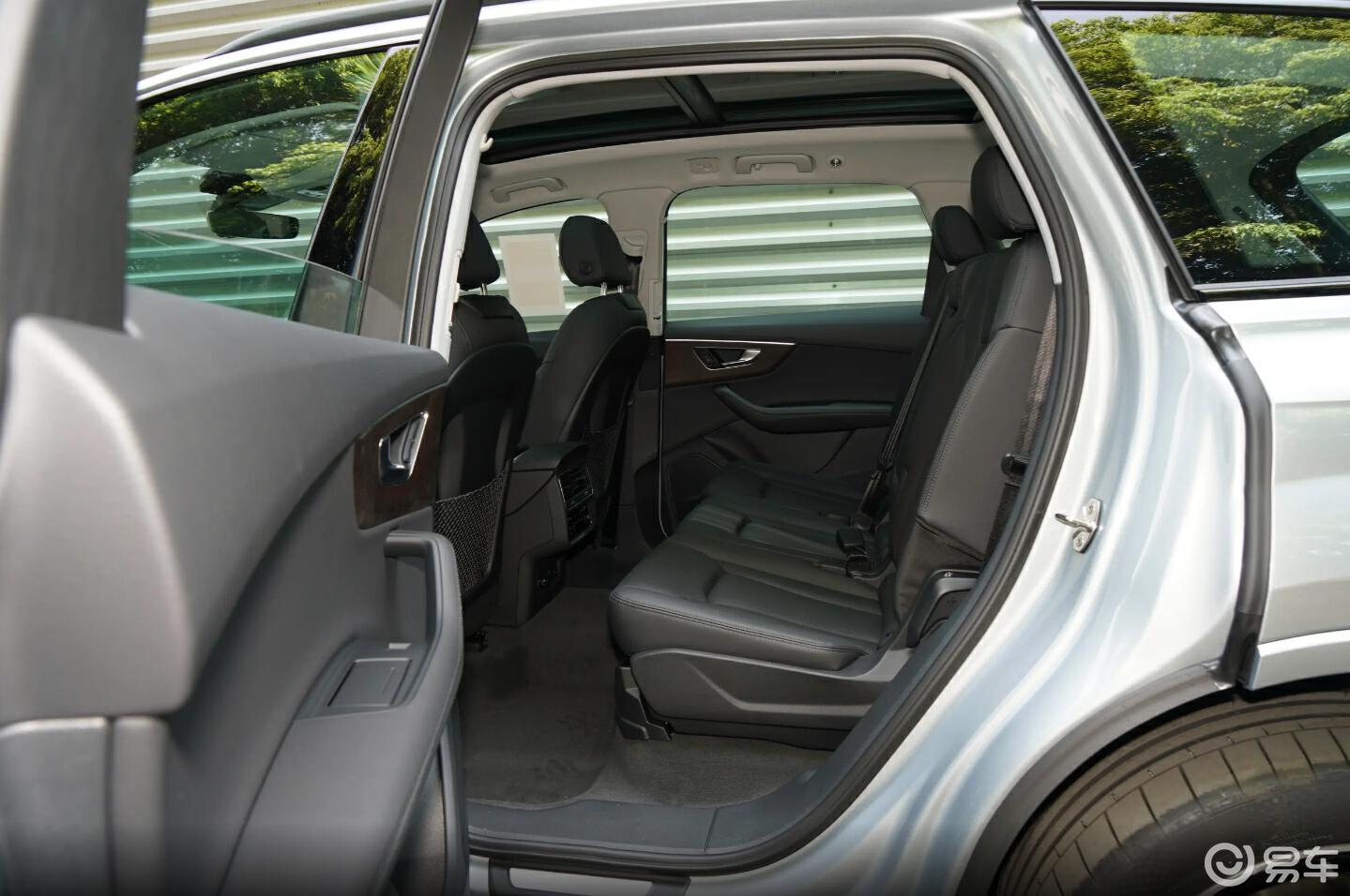 奥迪q7原装进口价格表_易车知识库