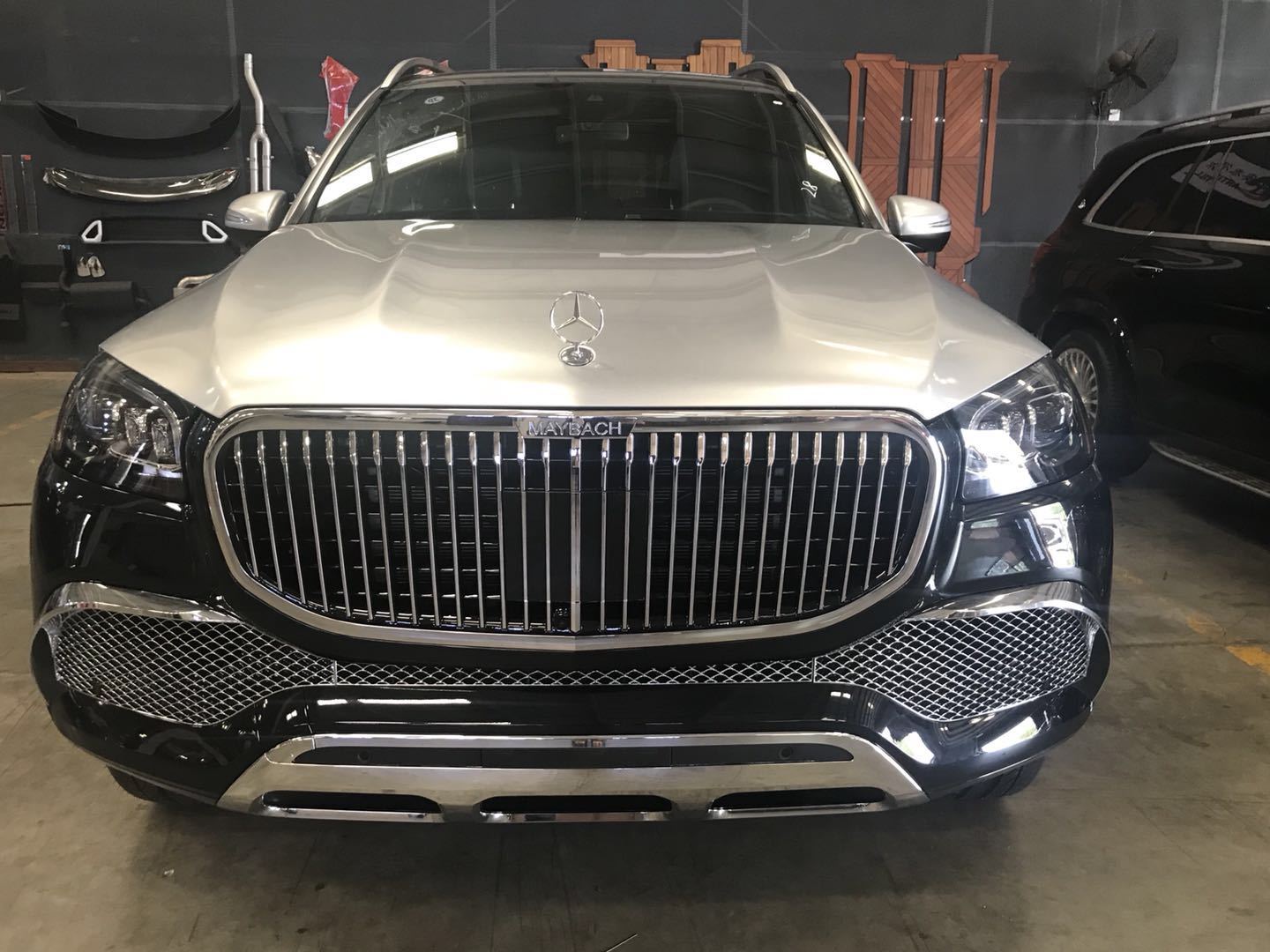 2020款奔驰迈巴赫gls450外观尊贵大气