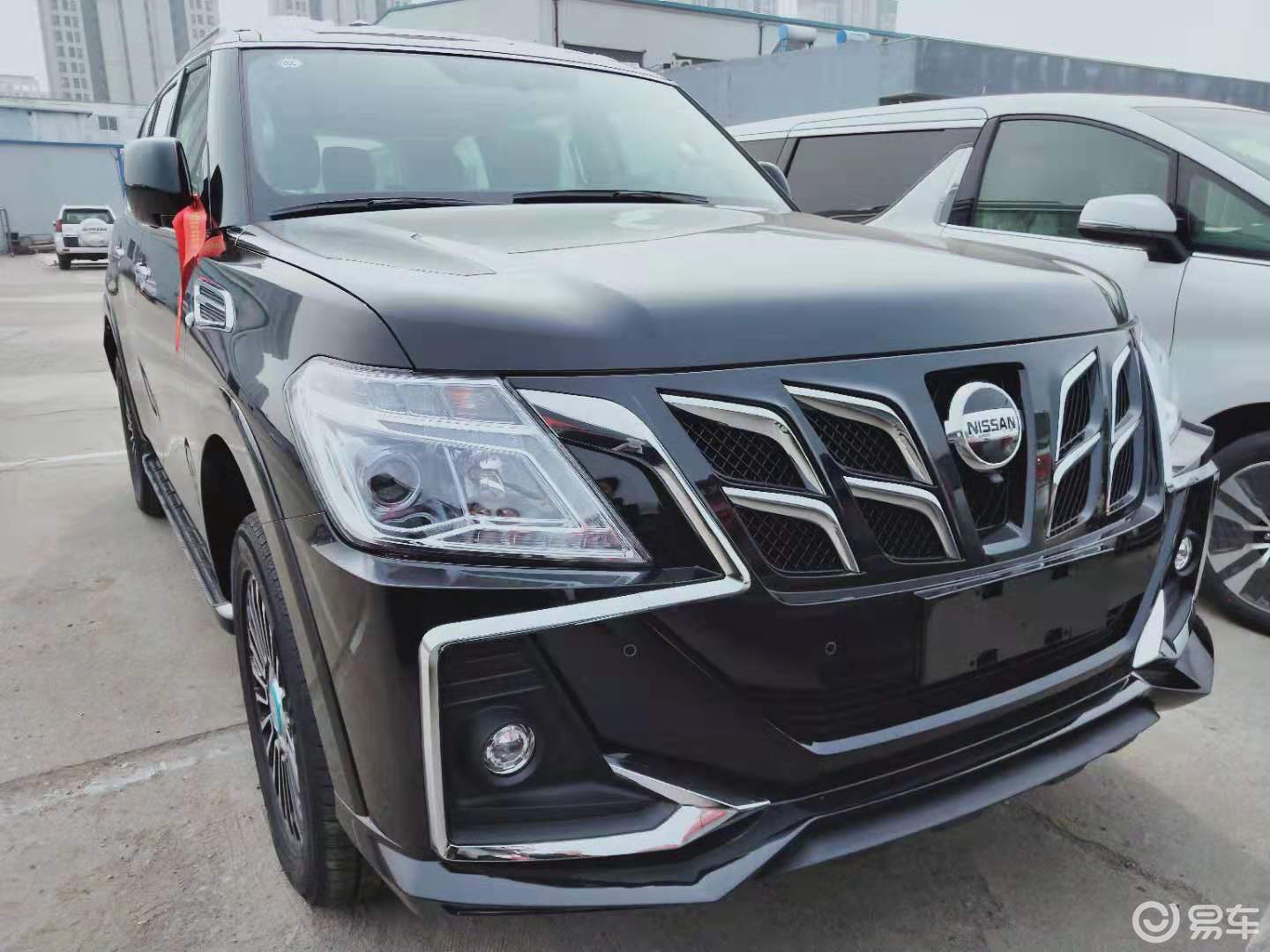 日產途樂是一款全尺寸suv,即中國標準的大型suv,它車長超過5米,軸距