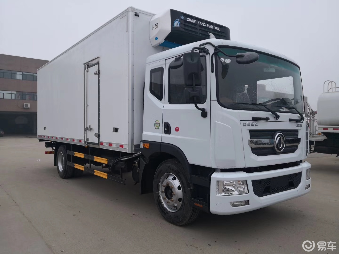 东风4米2冷藏车多少钱一辆冷藏车厂家价格