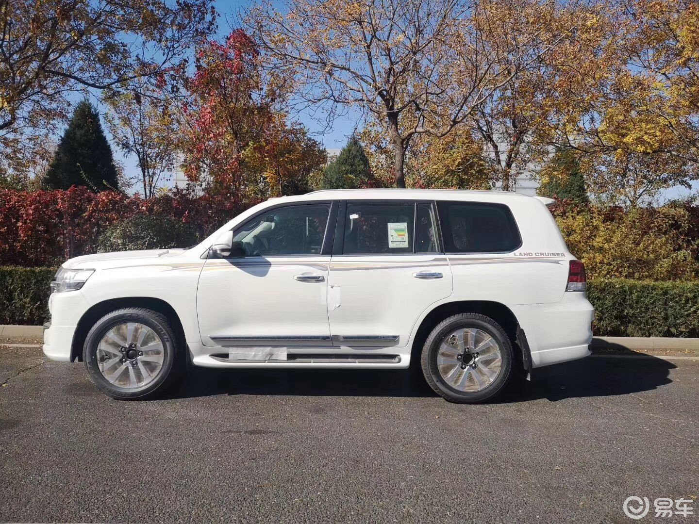 兰德酷路泽车身-气囊-真皮座-易车