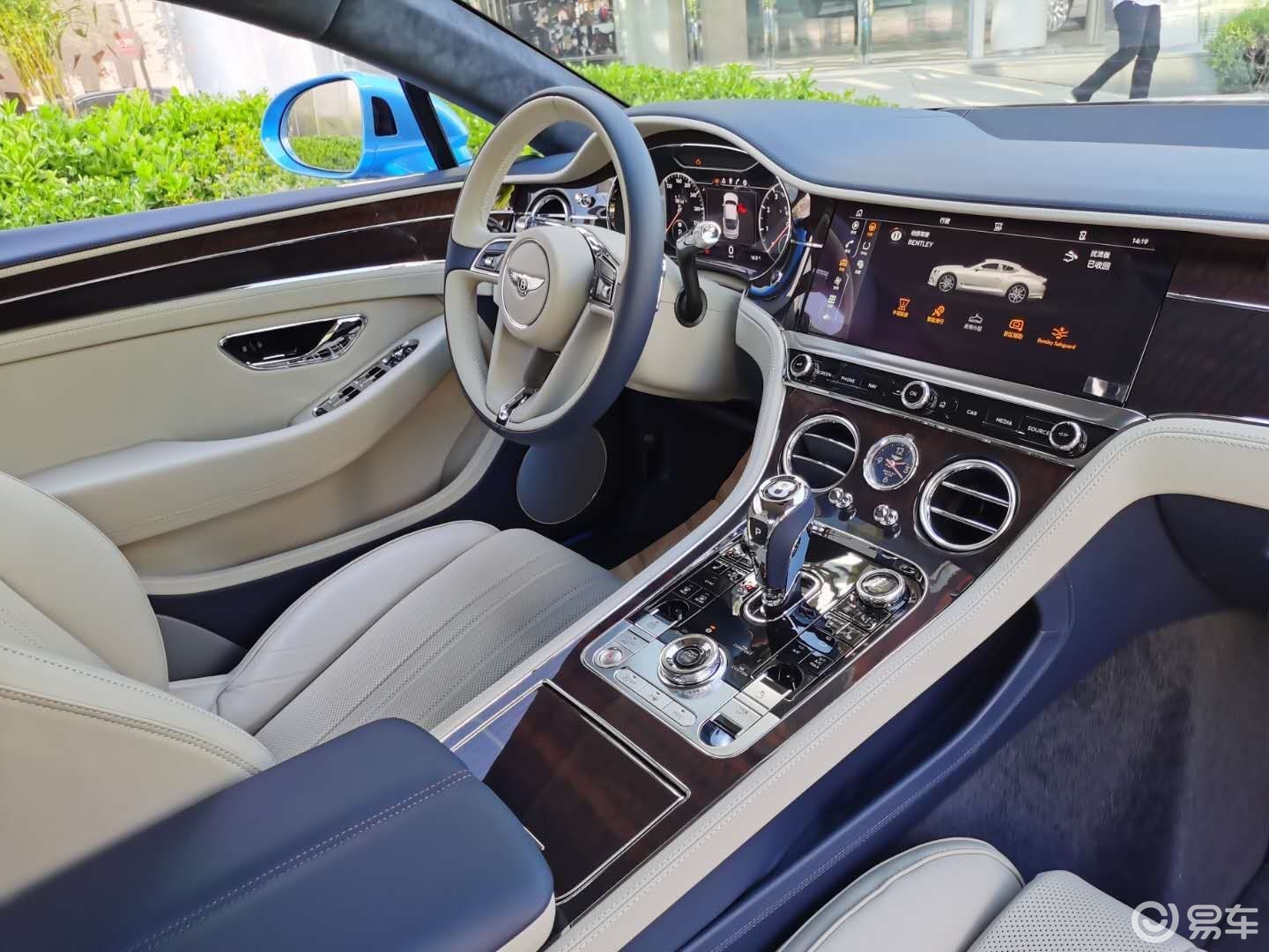 2020款宾利欧陆gt精致奢华内饰促销价格