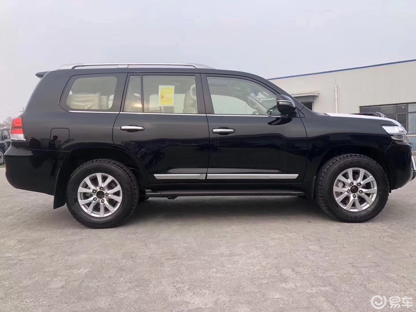 全新丰田兰德酷路泽5700 kdss动态调节性能黑色王者