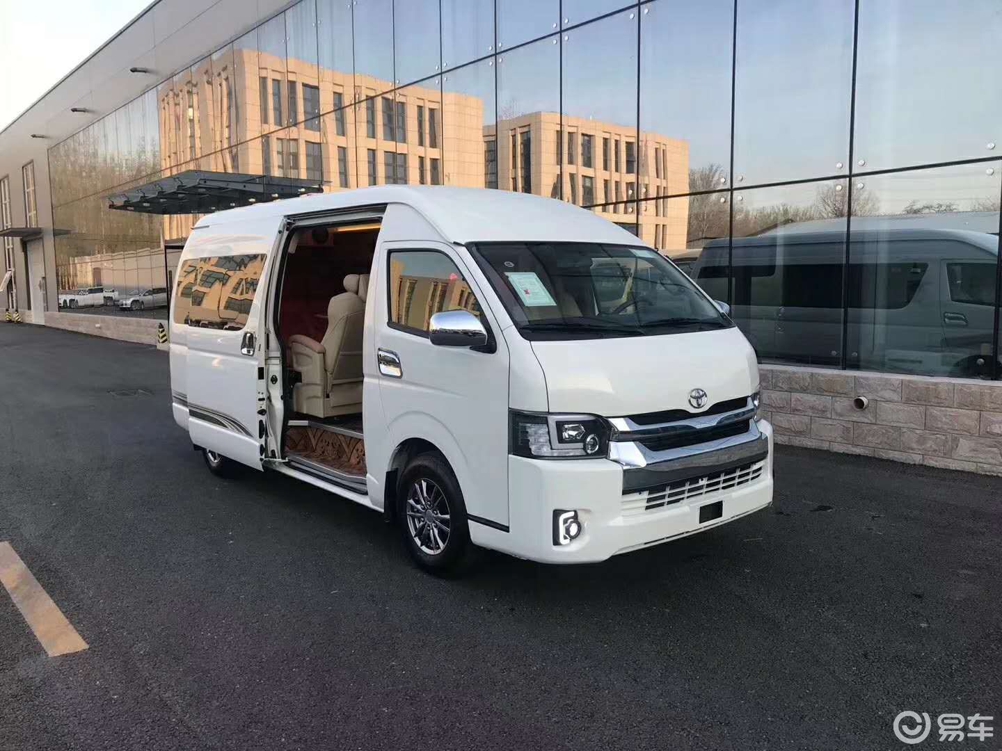 豐田海獅7座麵包車豐田海獅9座商務車