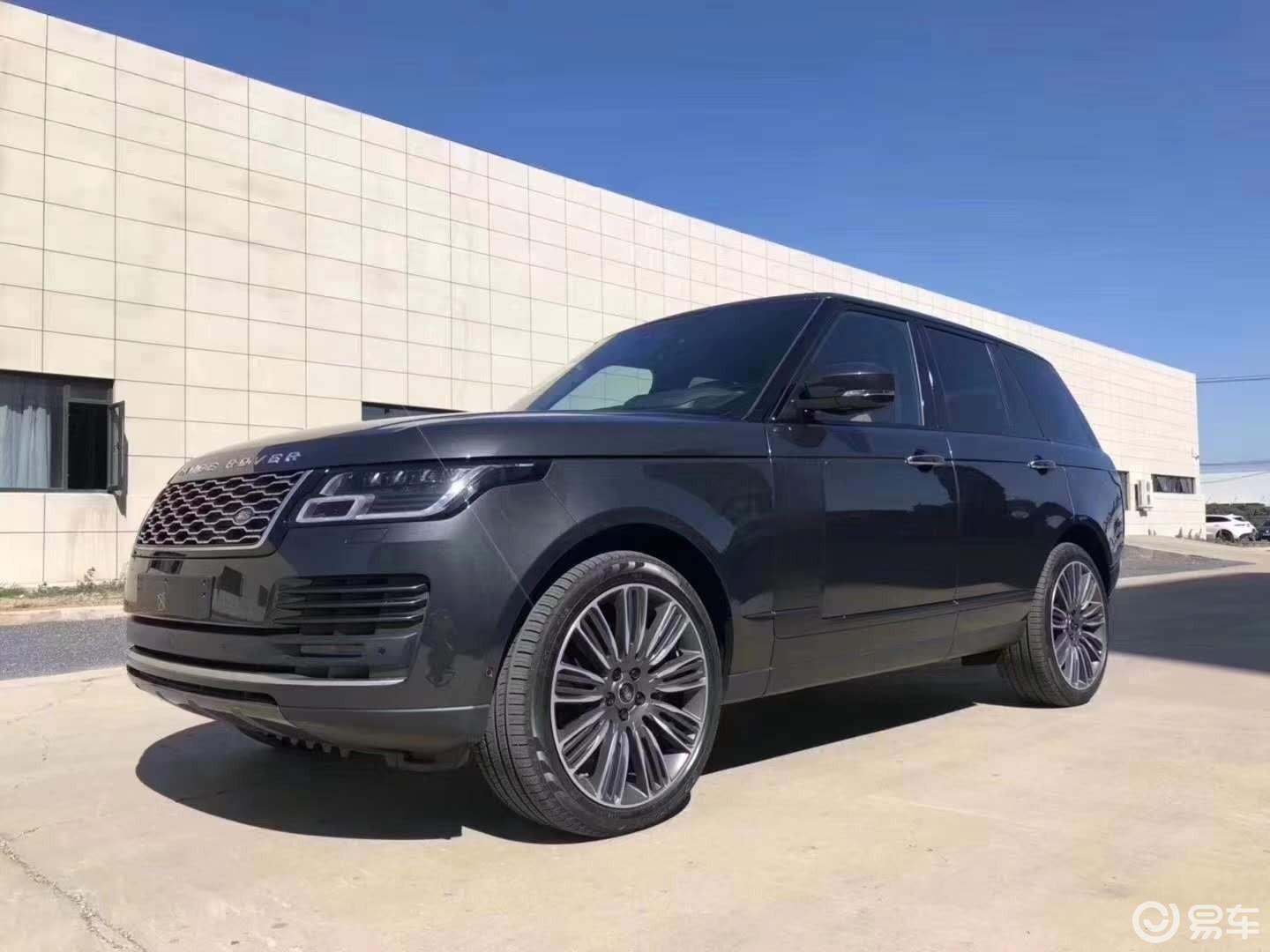 路虎揽胜创世加长港口重磅来袭特价秒