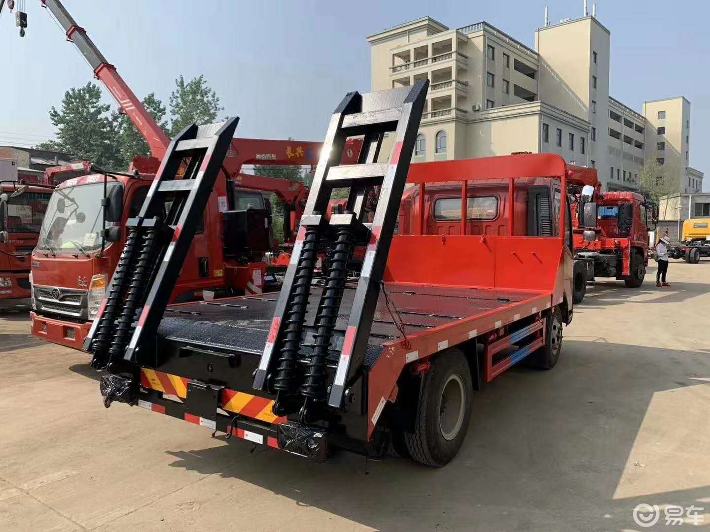 重汽豪曼平板车8吨后桥