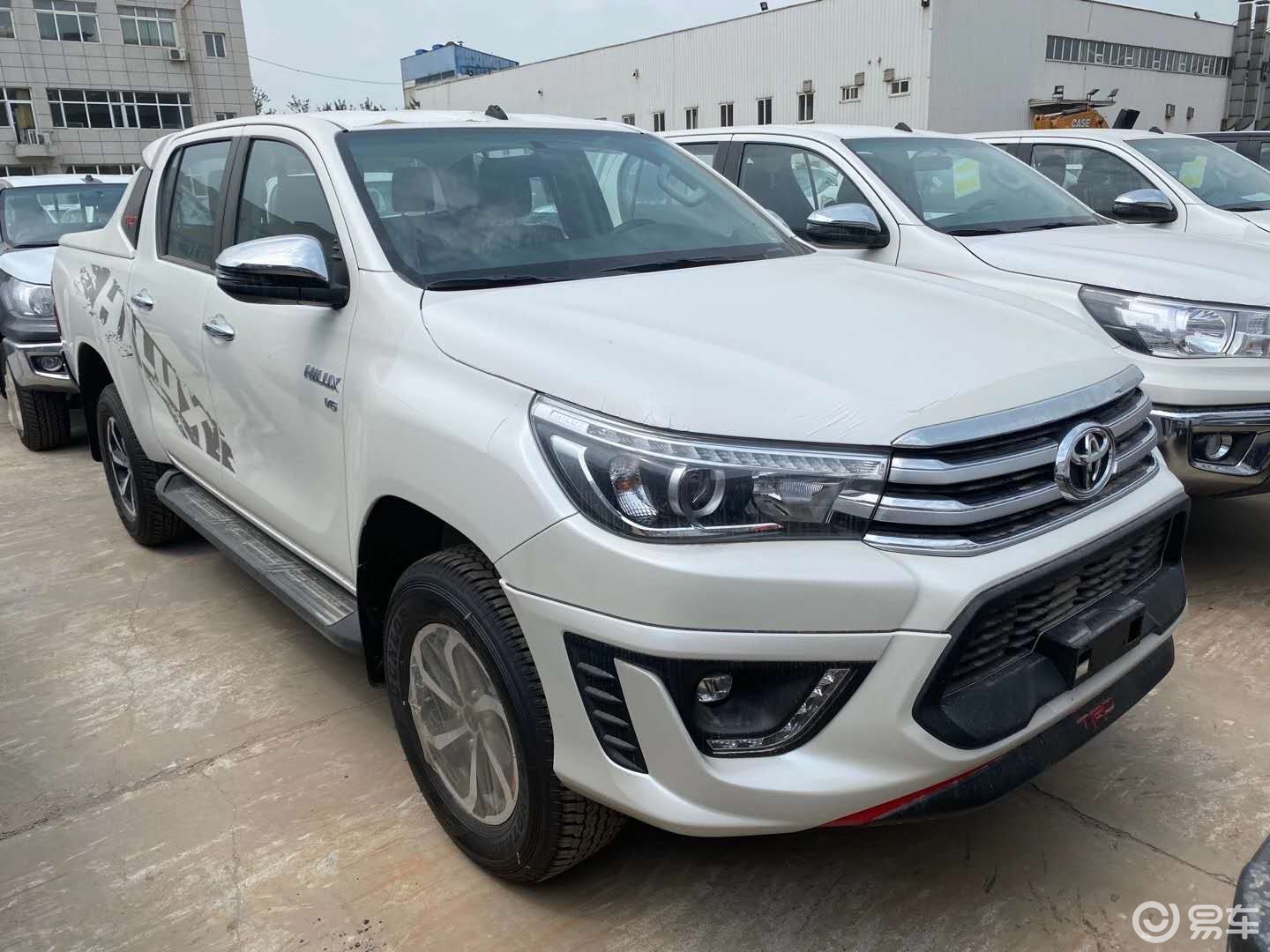 20款丰田海拉克斯皮卡界的硬派小王子展位现车