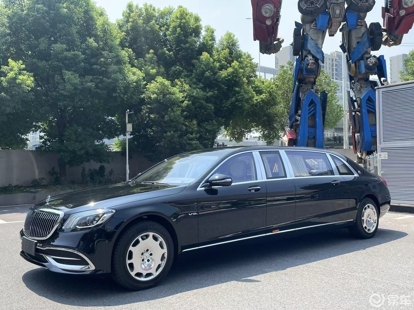 奔驰梅赛德斯S级代表作，迈巴赫普尔曼S680加长