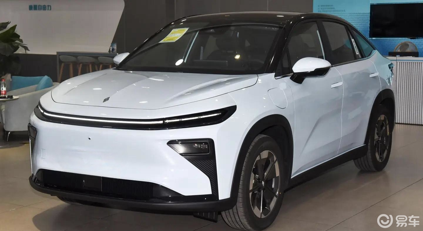 吉利睿蓝7电动轿跑SUV新车型上市，起价14.57万元