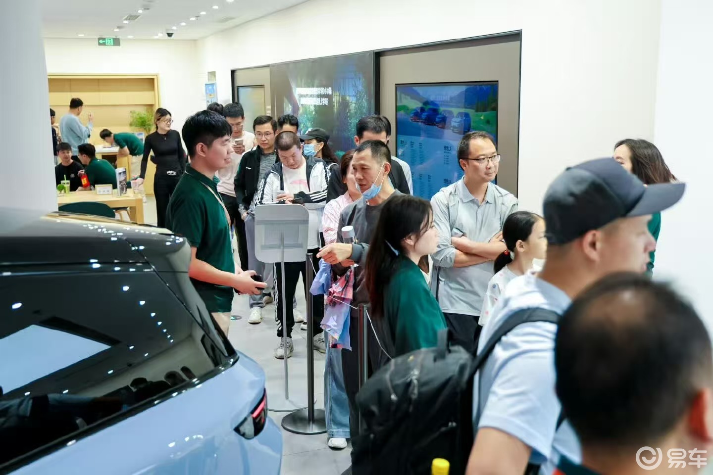 10月购车权益盘点:国内特斯拉无缘标准版、理想推置换补贴