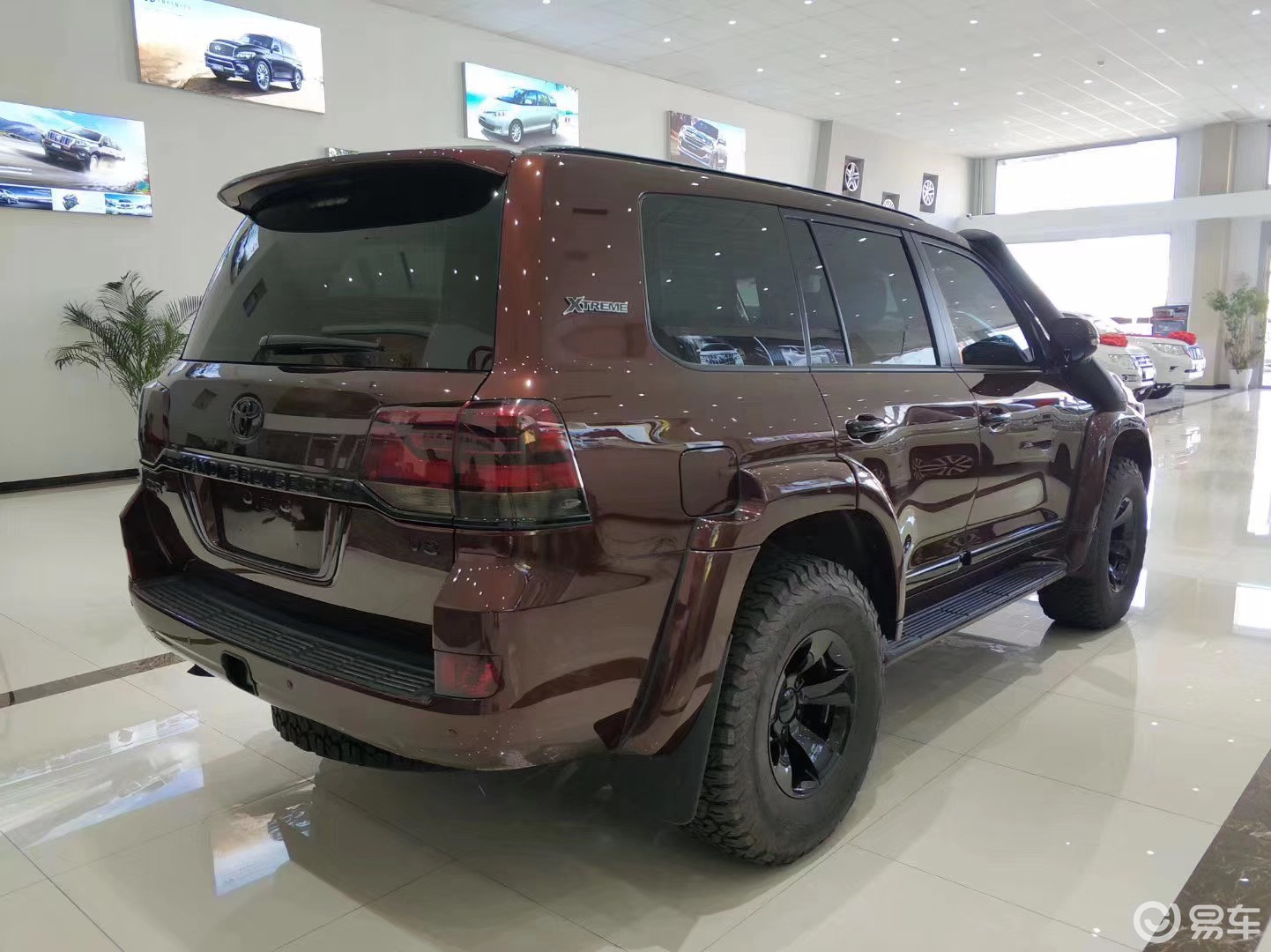 2020款丰田兰德酷路泽45t柴油顶配黑金刚港口底价