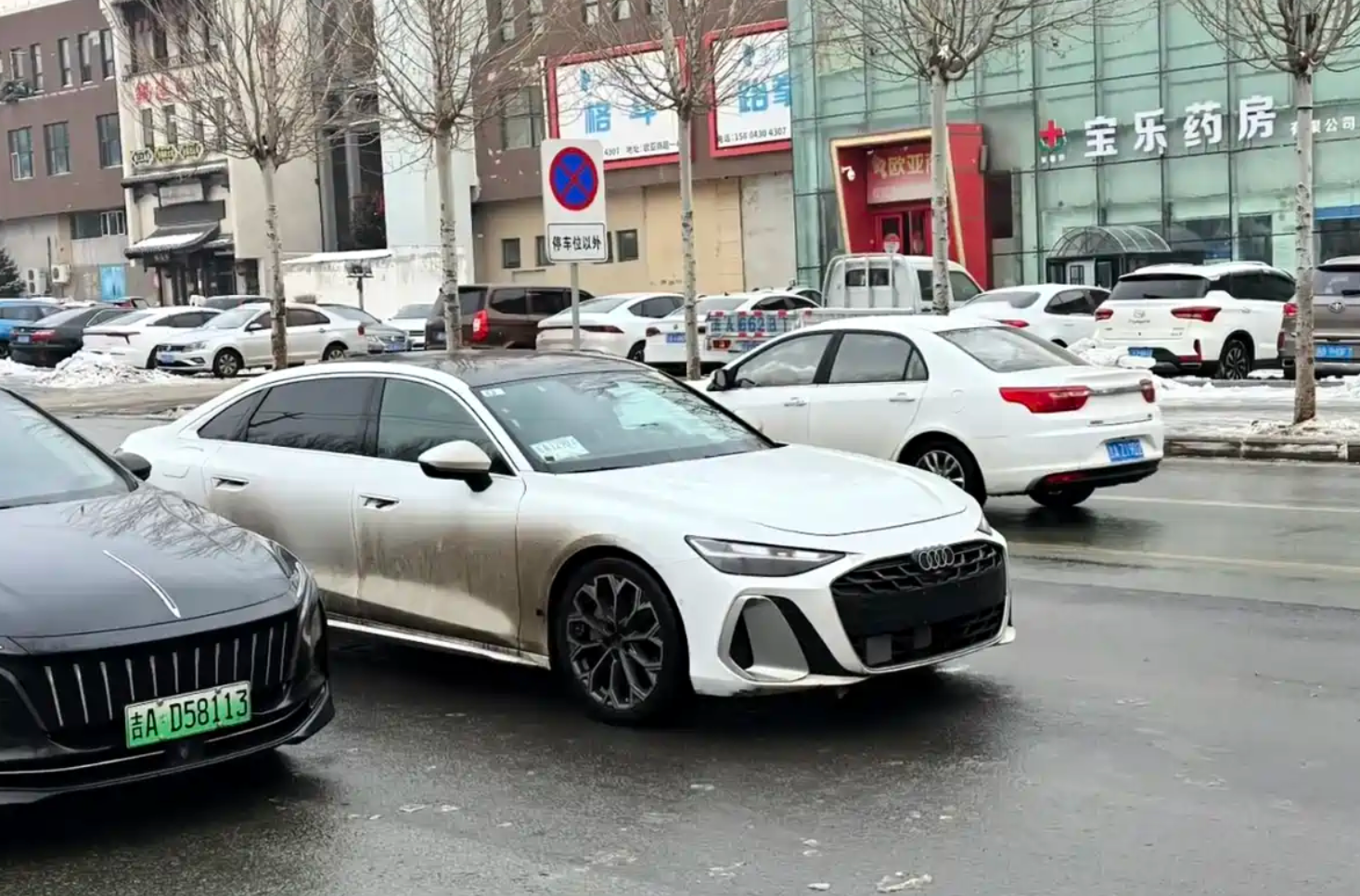 新奥迪A6L比宝马5系大，配全新3.0T V6+华为智驾