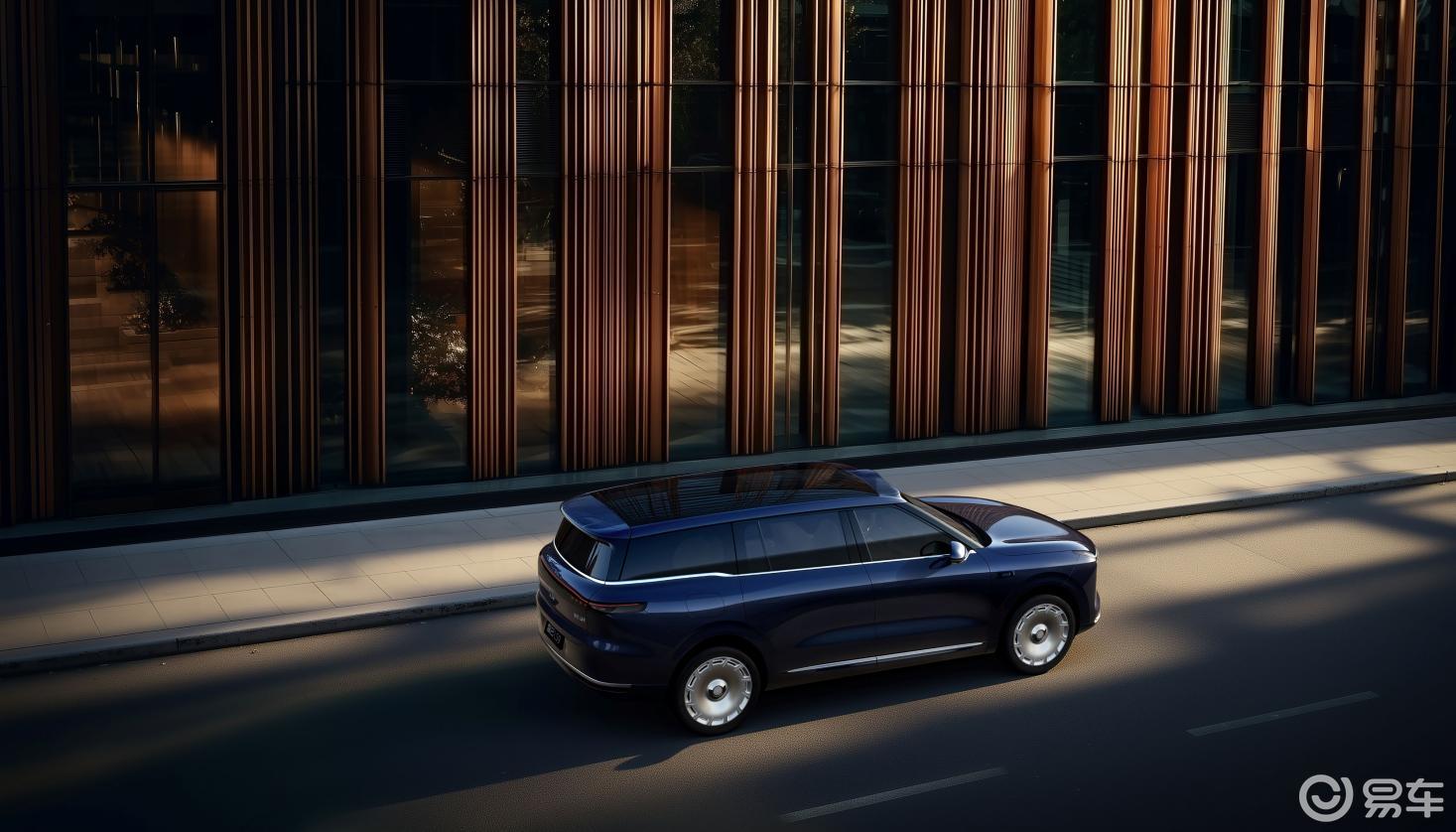 智己LS9正式开启预售,颠覆30万级大六座SUV格局