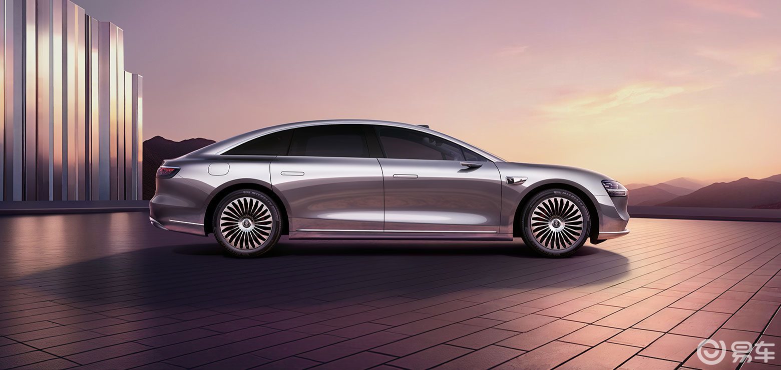 昊铂A800硬刚享界S9、岚图追光L,谁是华系轿车卷王?