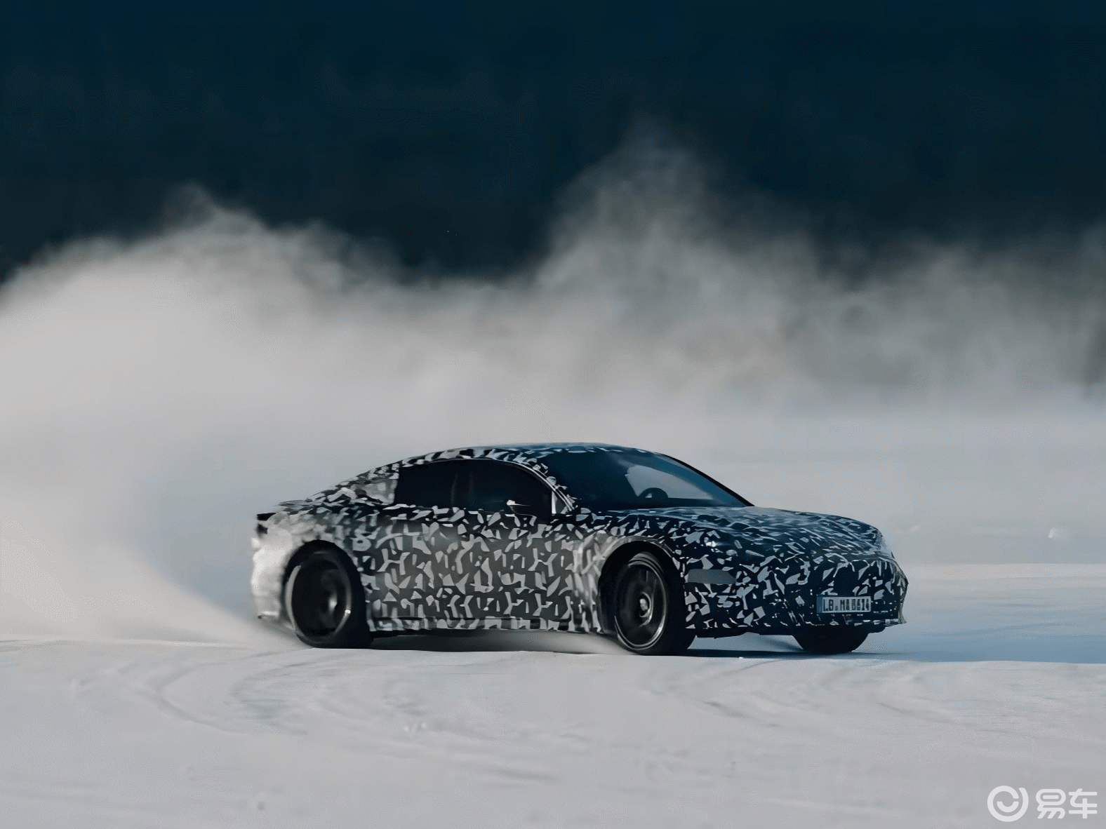 纯电AMG GT完成冬测,还是我们熟悉的“西装暴徒”吗?