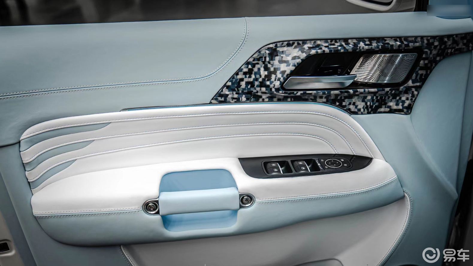 坦克 300 改装：硬派越野的 “潮改” 进化论