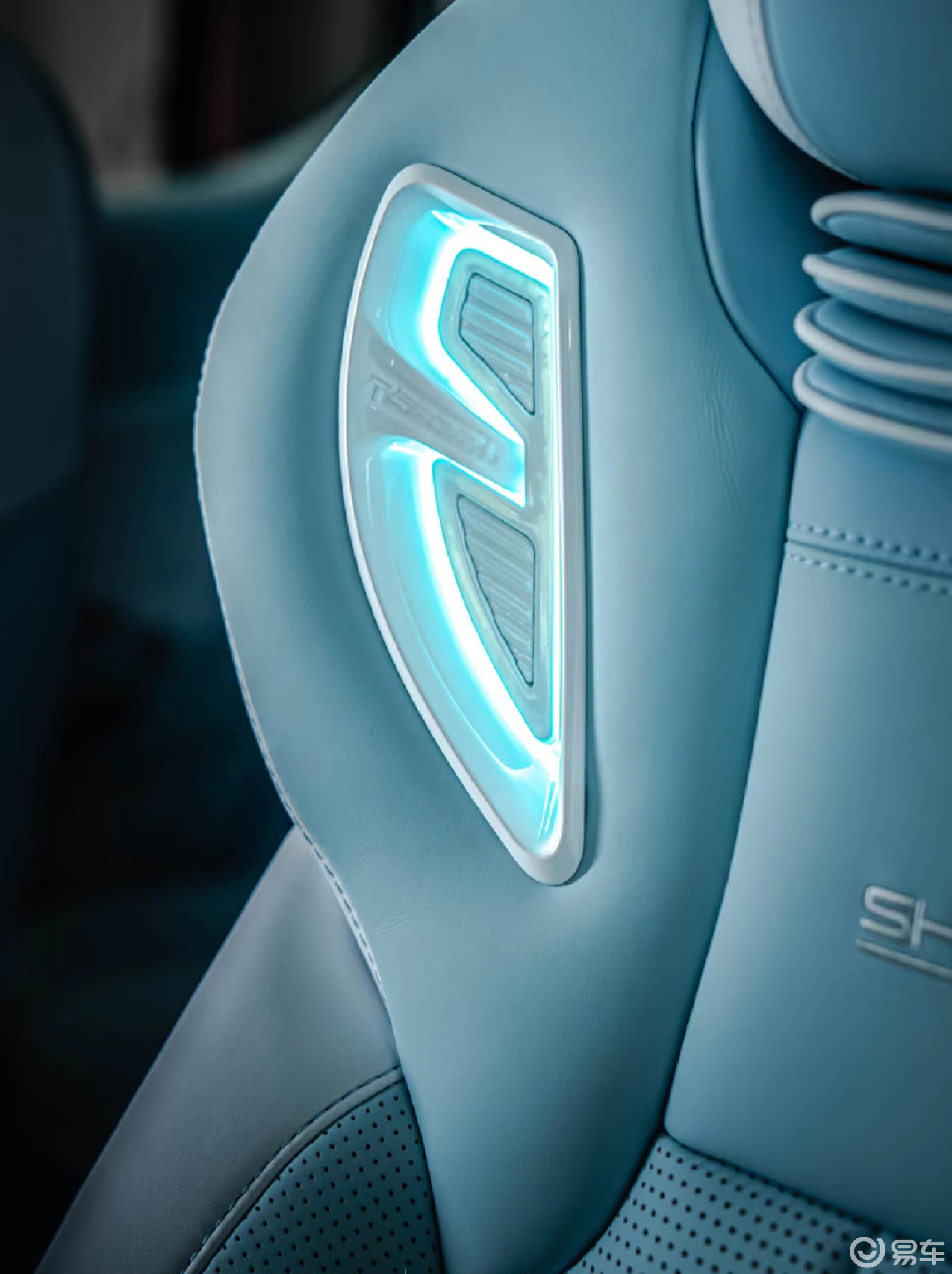 坦克 300 改装：硬派越野的 “潮改” 进化论