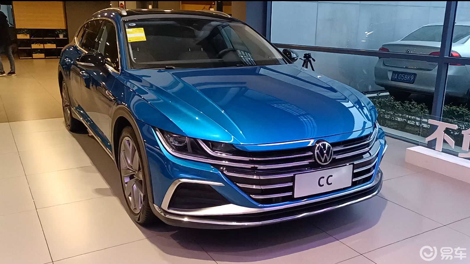 我们一起来看一下大众cc 2021款猎装版车型