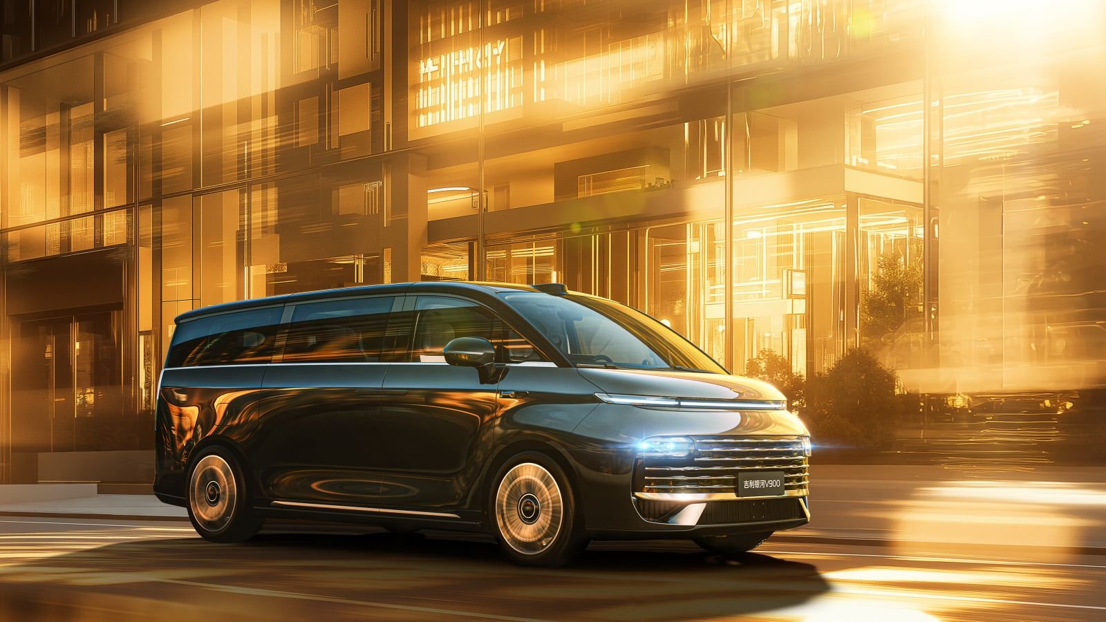 吉利银河V900:以超级AI增程重塑MPV价值标杆