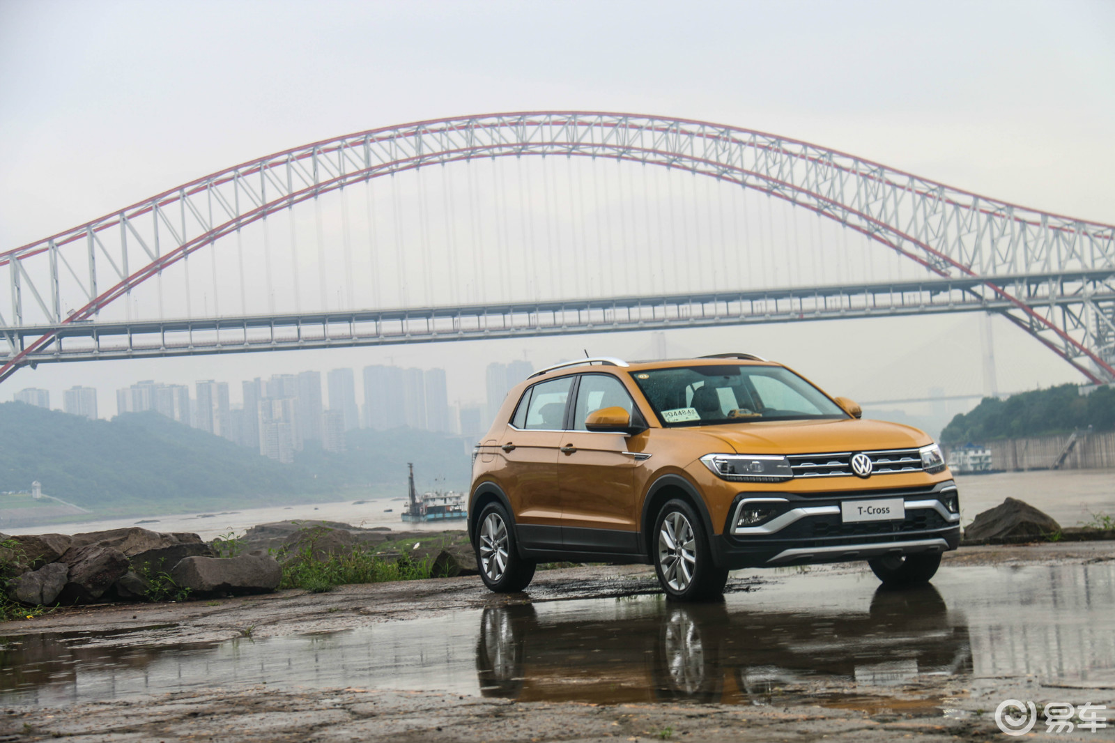 上汽大众联手王者荣耀tcross中文名定名为途铠