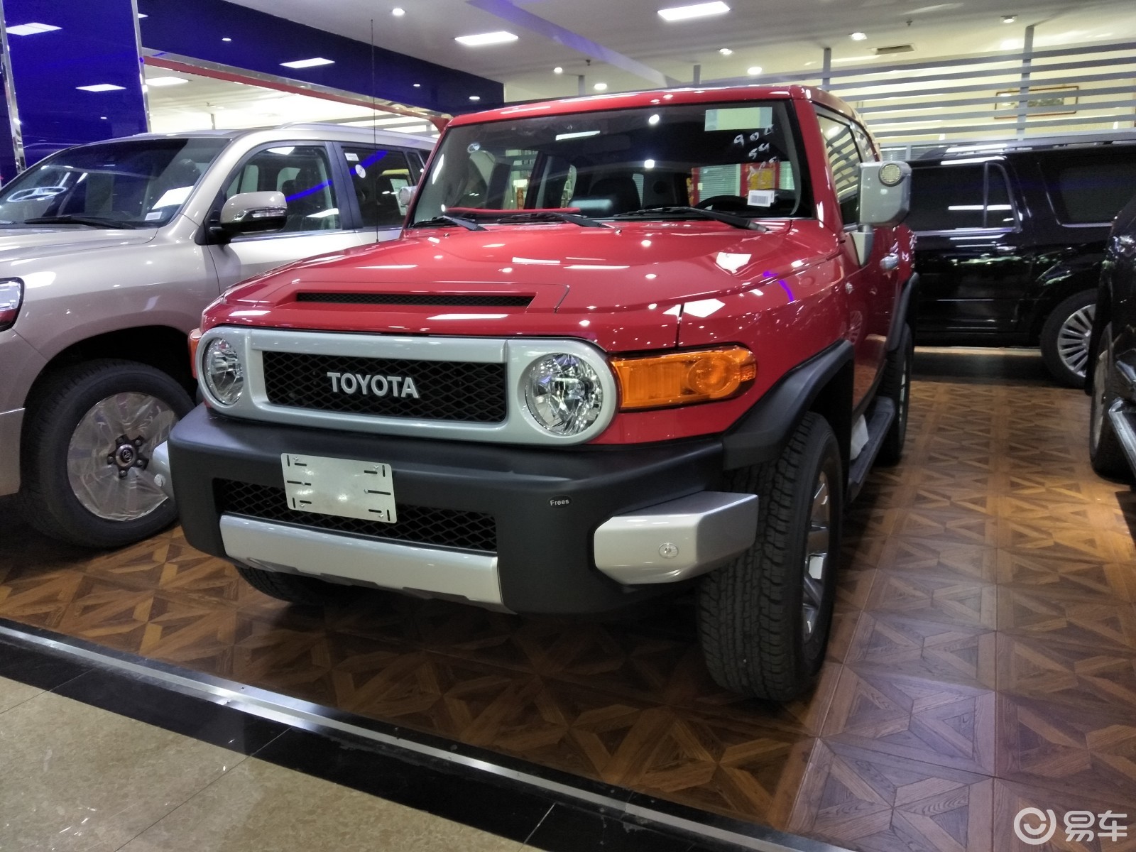 2019款丰田酷路泽fj津港堪称越野小王子