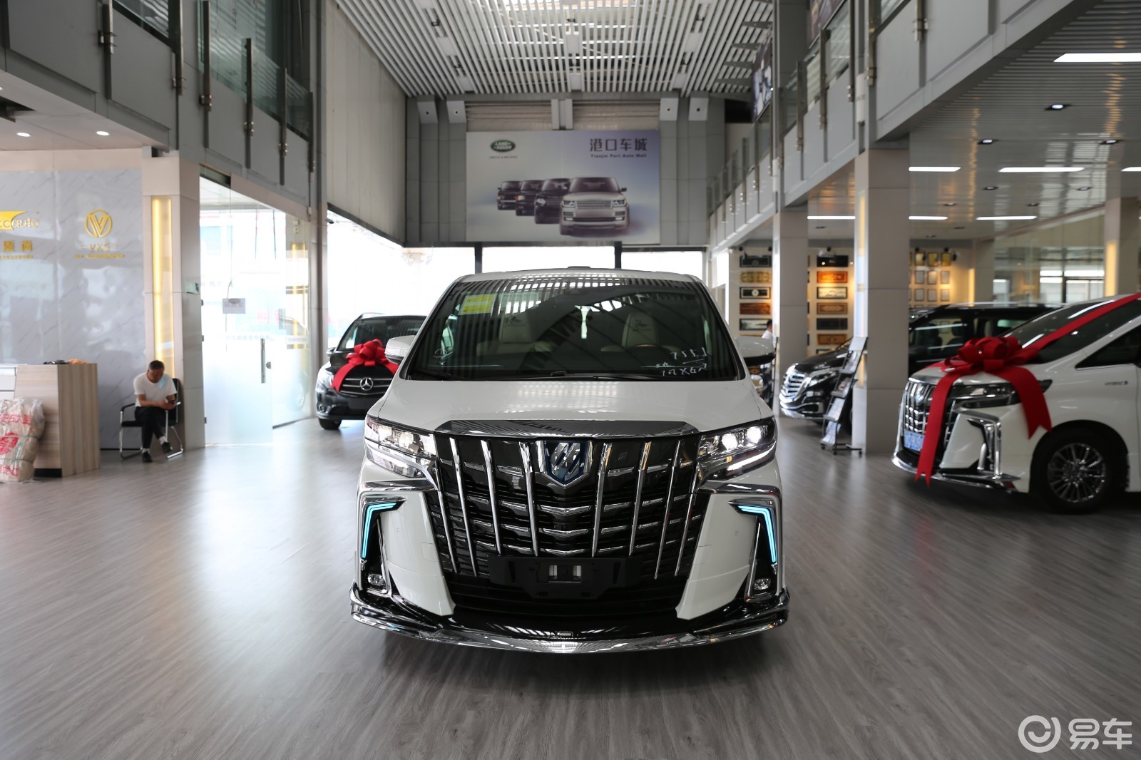 丰田埃尔法豪华顶配优惠落地价不足百万