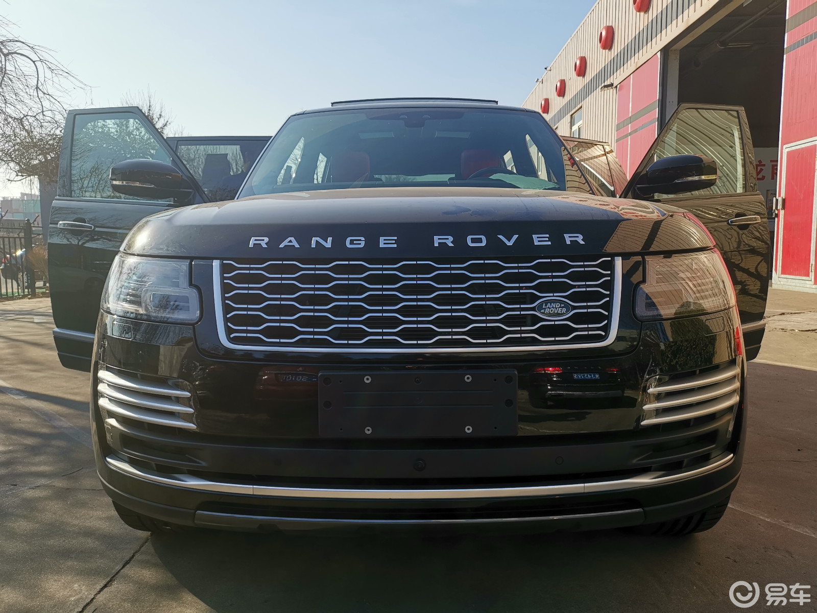 20款路虎揽胜行政巅峰座驾配置价格解读