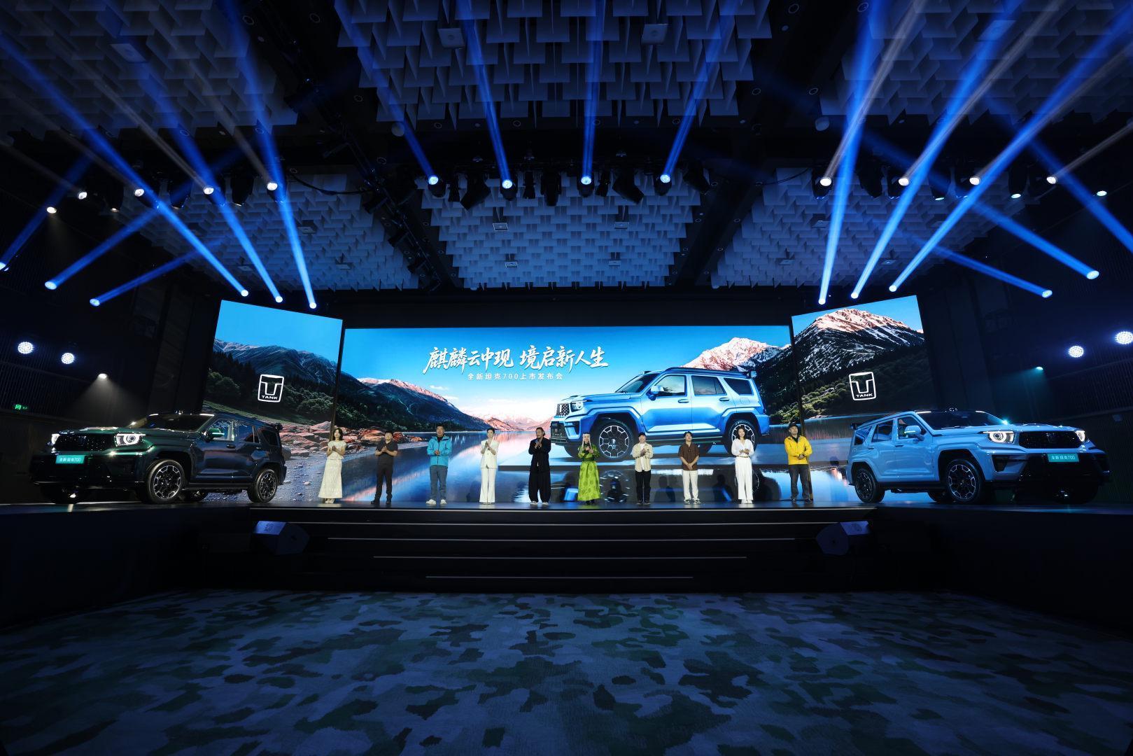 42.8万的坦克700，到底在卖什么？