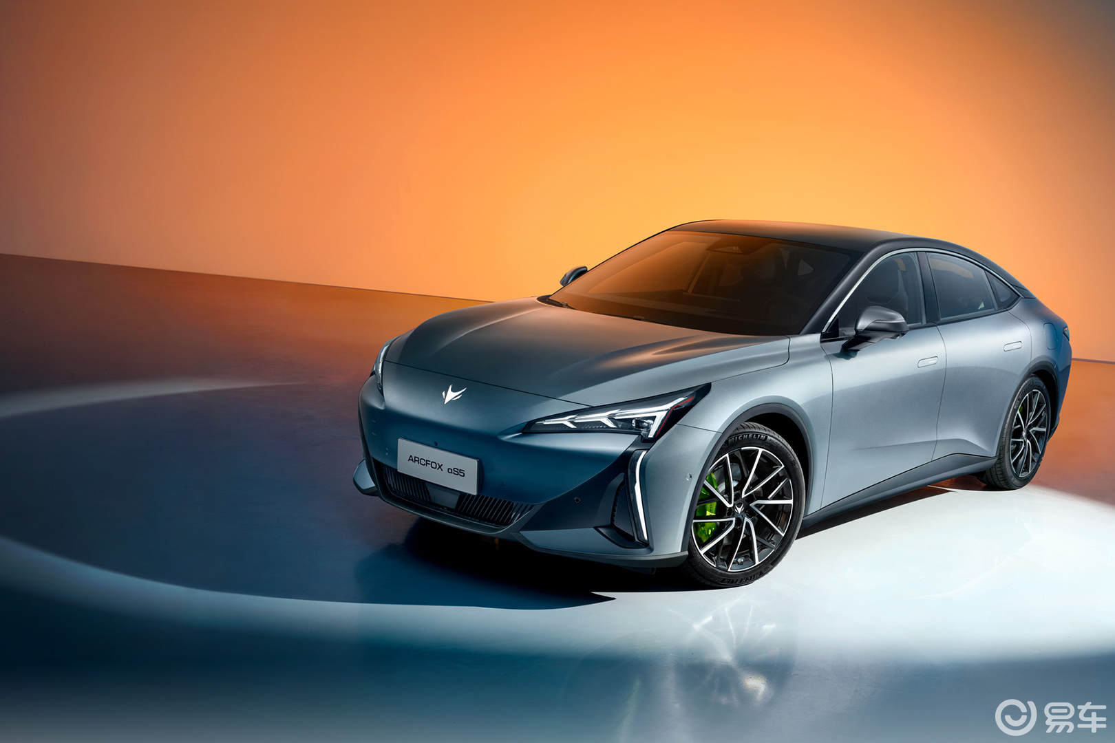 零百加速3.7s！极狐阿尔法将于6月15日上市_易车