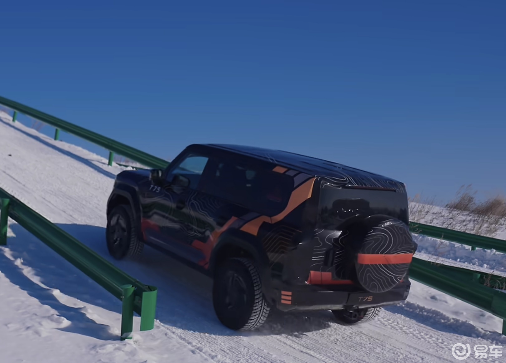 广汽传祺全新硬派方盒子车谍照曝光，搭载插混动力